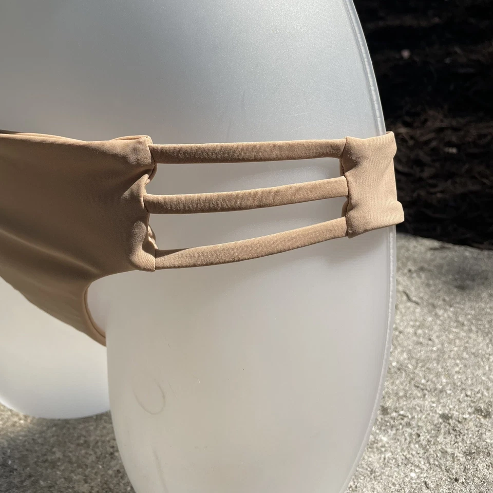 Parte inferior de bikini Bettinis x Free People beige con tiras talla M tanga surfista rave Foto 4 de 4