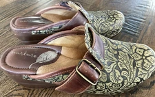 NURTURE Libby Women's Shoes Mules Clogs Olive Green/Brown Tooled Leather Size 7M