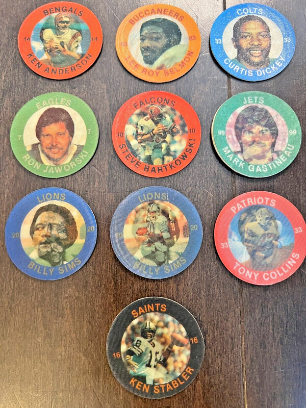 Vintage SUPER STAR SPORTS 1984 FOOTBALL Lenticular COINS 7-11 SLURPEE  Lot of 10