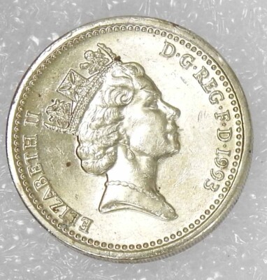 1993 UK ONE 1 POUND emblem of Wales United Kingdom, British mint COIN