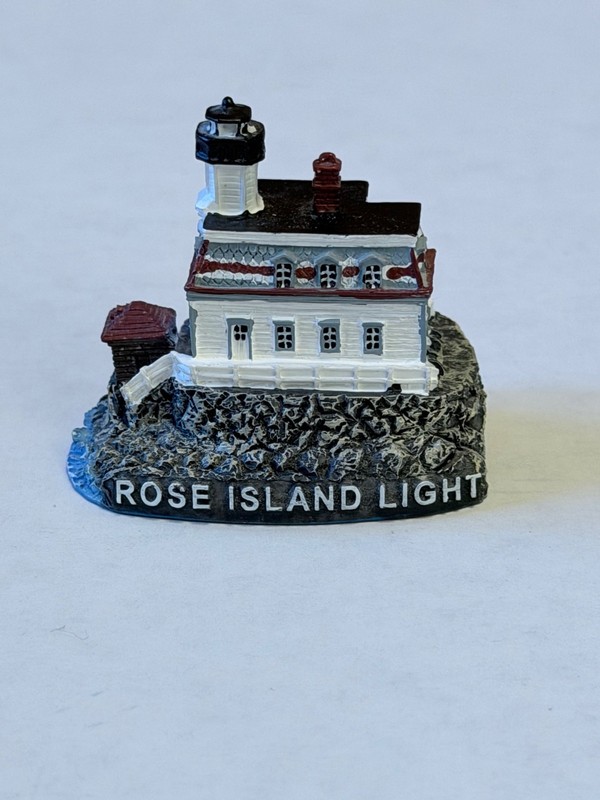 ROSE ISLAND LIGHTHOUSE NEWPORT RHODE ISLAND