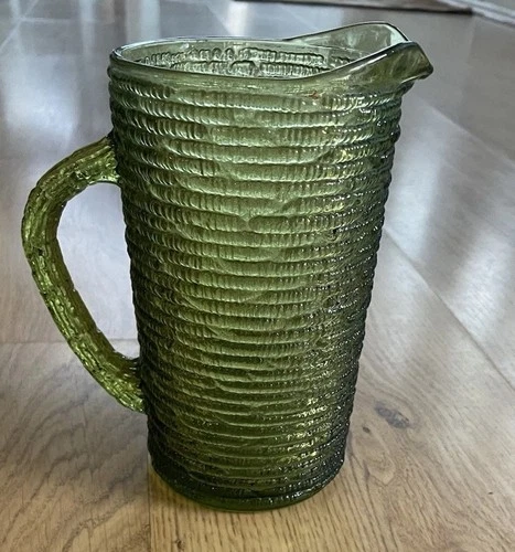 Perfect VTG Anchor Hocking Soreno Avocado Green Glass Juice Pitcher 7”