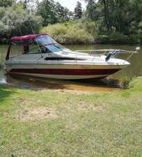Kajütboot gebraucht 8 x 2,50 Meter mit 3,5 t Trailer
