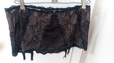 Victoria's Secret Lace w/Glitter Panties V string Black Garter Belt/Size L/ NWT