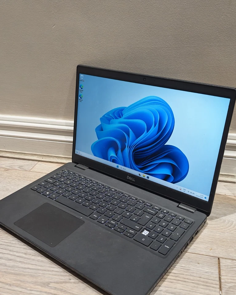 Dell Latitude 3510 · i5-10210U · 8GB · 500GB, photo 2 of 5