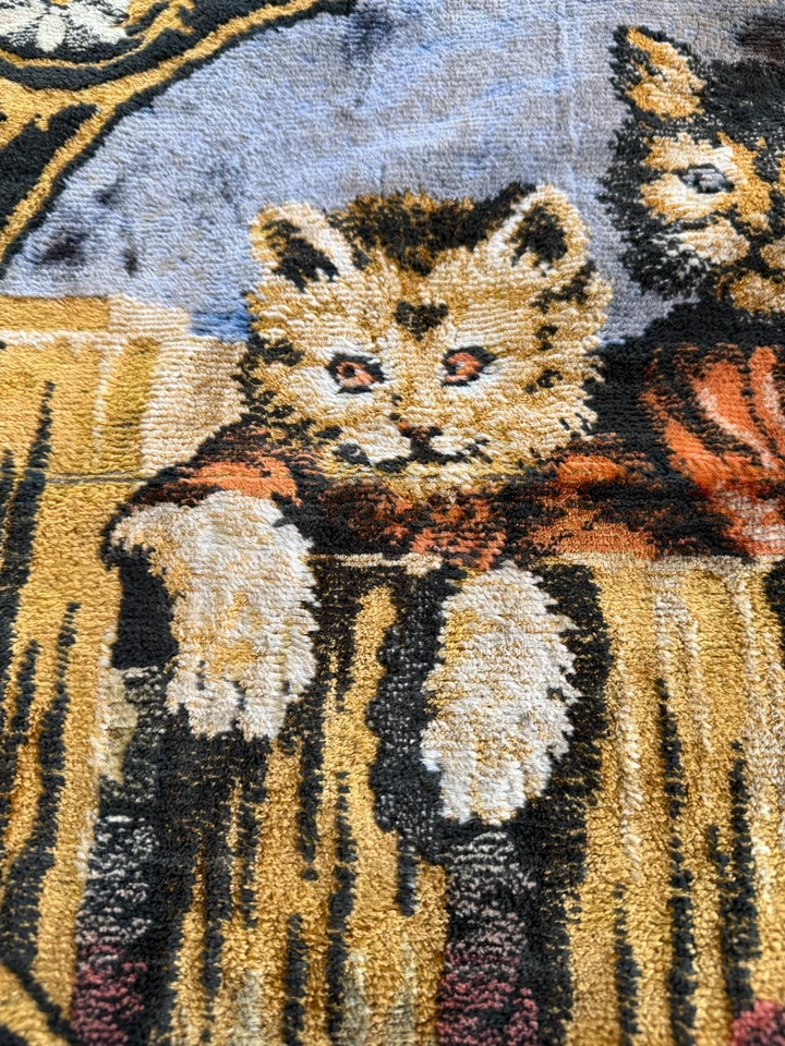 Vintage TAPEÇARIA Gatinhos Gatos 38"X19" Anos 70 Pendurado na Parede RARO Floral BORDAS DESADASURADAS - Imagem 4 de 4