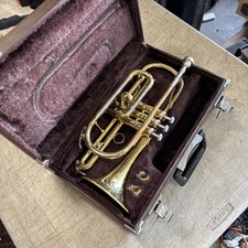 YAMAHA YCR-2330 Cornet Trumpet z twardym etui i ustnikiem Restore