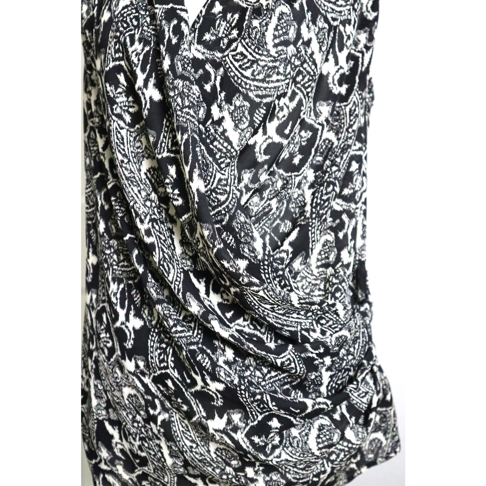 Blusa Talbots Paisley Blanco y Negro Capucha Cuello Envolvente Sin Mangas 10 Foto 2 de 4