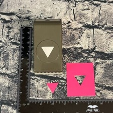 Stampin' Up TRIANGLE Paper Punch Triangle Design