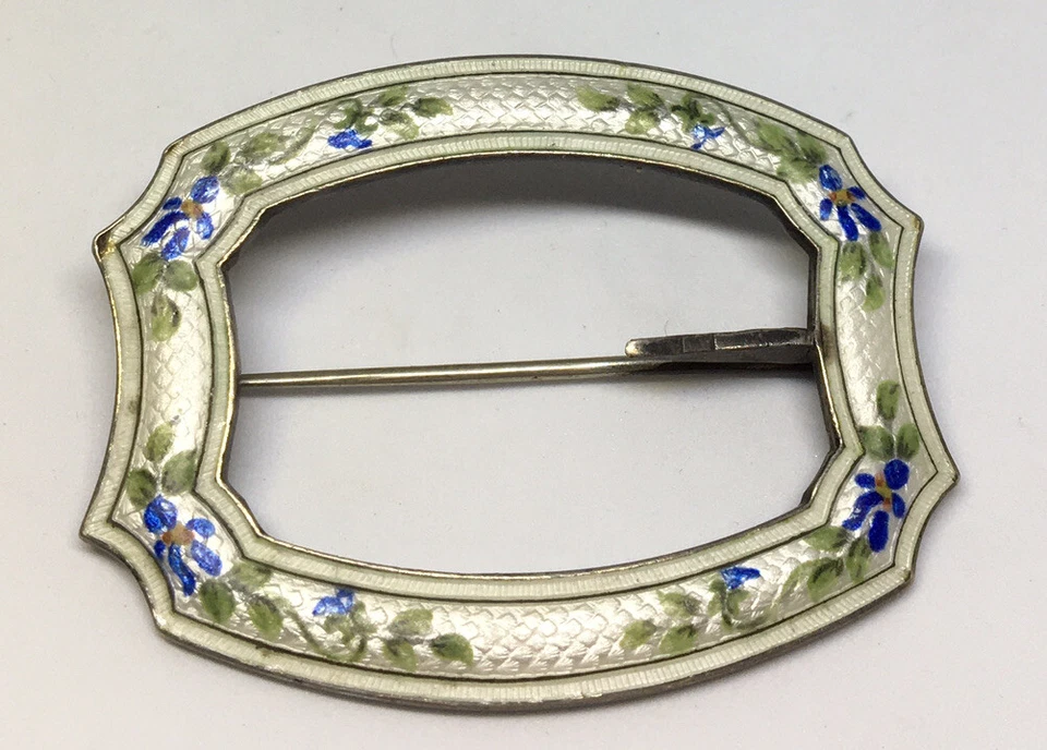 ANTIGUO VESTIDO TRADICIONAL KILT PIN GUILLOCHE PARA HOMBRE PESADO 21g PLATA ESTERLINA Foto 2 de 3