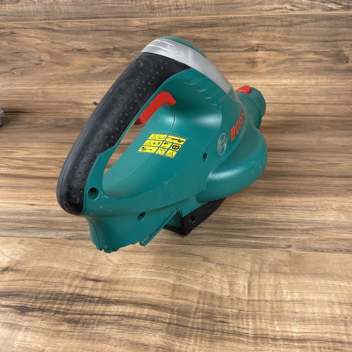 Bosch ALB 18 LI 18V Lithium Ion Cordless Handheld Leaf