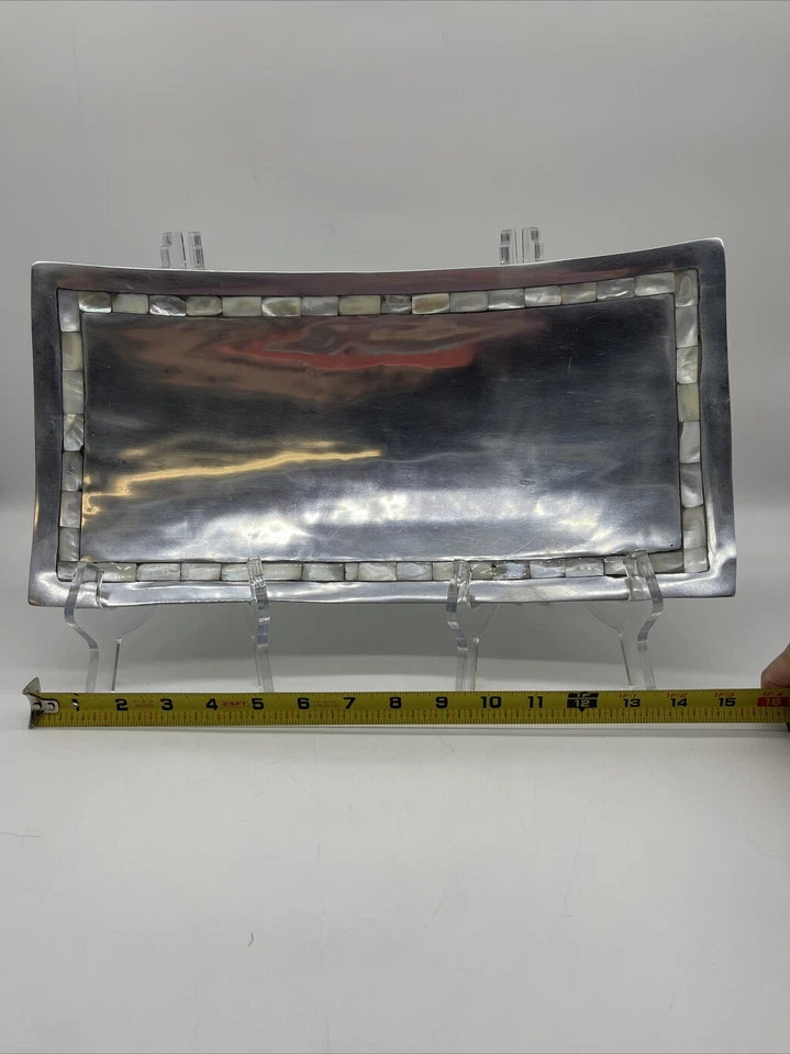 Plato/plato largo curvado con incrustación de madreperla Towle Plaversmiths Foto 2 de 4