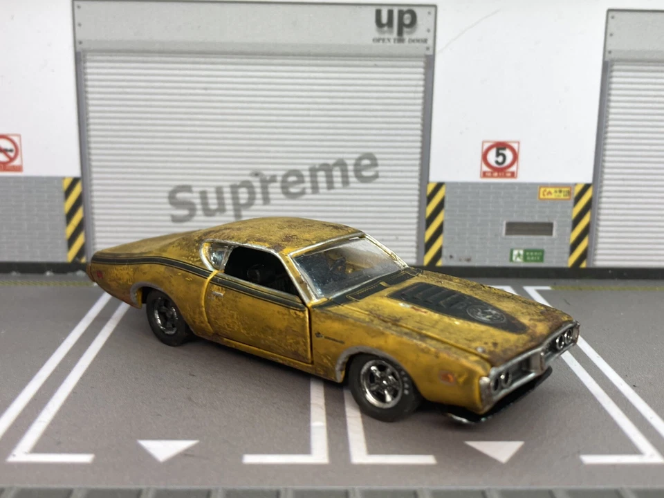 Dodge Charger Super Bee 1971 oxidado desgastado personalizado 1/64 diecast granero encontrar coche Foto 3 de 4