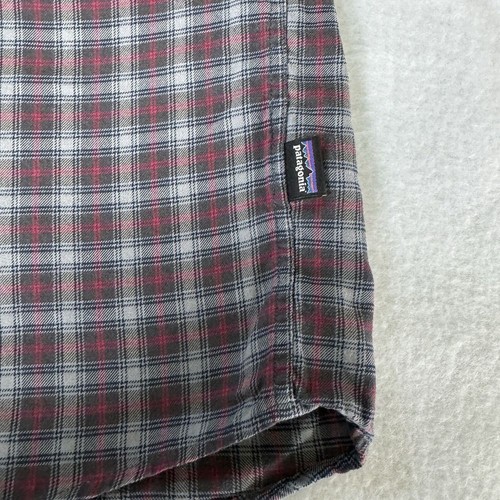 Patagonia Flannel Shirt Men's L Double Flap Pockets Gray Red Plaid Outdoors - Picture 6 of 9