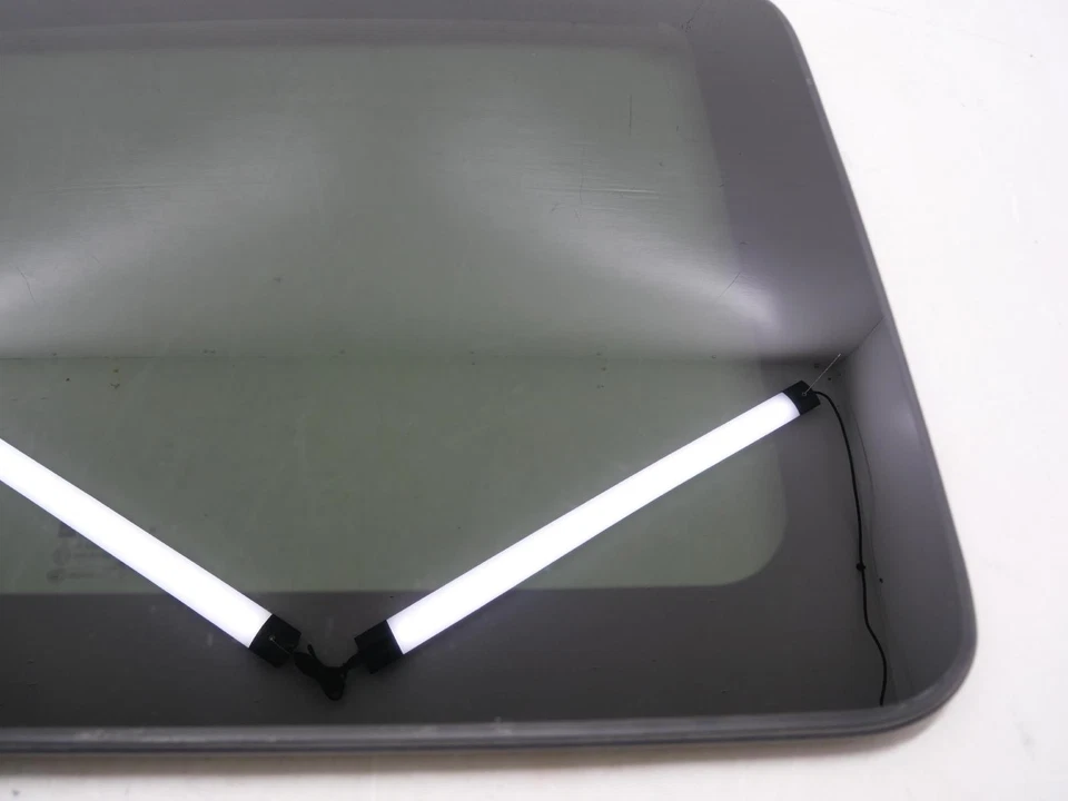 Panel de ventana de vidrio techo corredizo techo corredizo usado Chevy Camaro SS 6,2 L OEM Foto 4 de 4