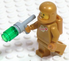 LEGO 21358 Minifigure Vending Machine Gold Space Man Benny w Laser Gun