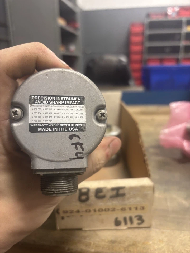 NUEVO SIN CAJA Codificador Rotativo Sensata H25E-F1-SS-2500-ABZ-7272-LED-SM16 Foto 3 de 3