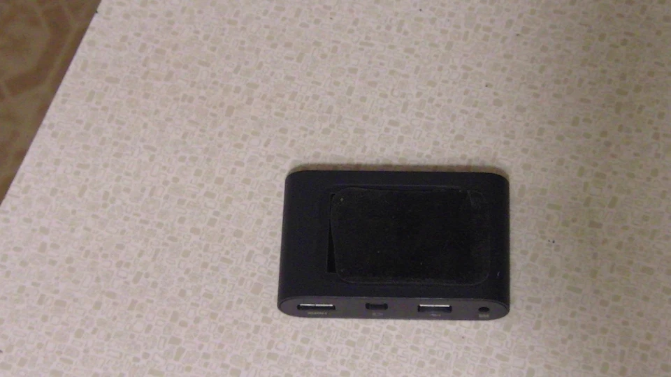 HTC VIVE VR UNIT WITH HEAD UNIT CABLES STRAP ONLY NO SPEAKERS,LINK BOX POWER PAC - Image 4 of 4