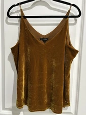 Shinestar collection L V-Neck  crushed velvet tank