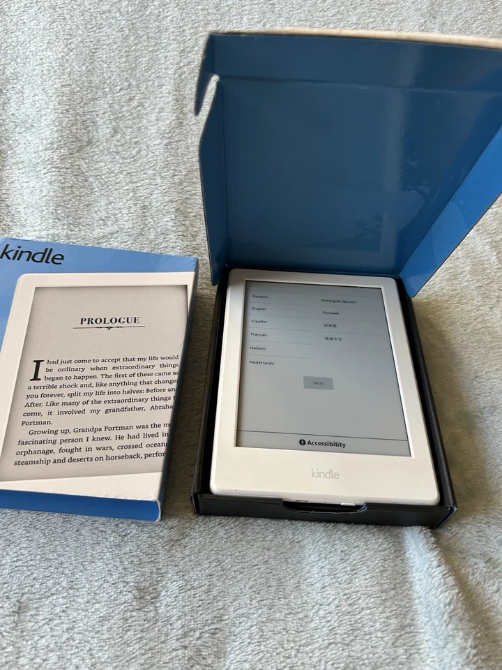 Amazon Kindle (8th Generation) E-Reader - White - 4GB, Wi-Fi - Image 3 of 4