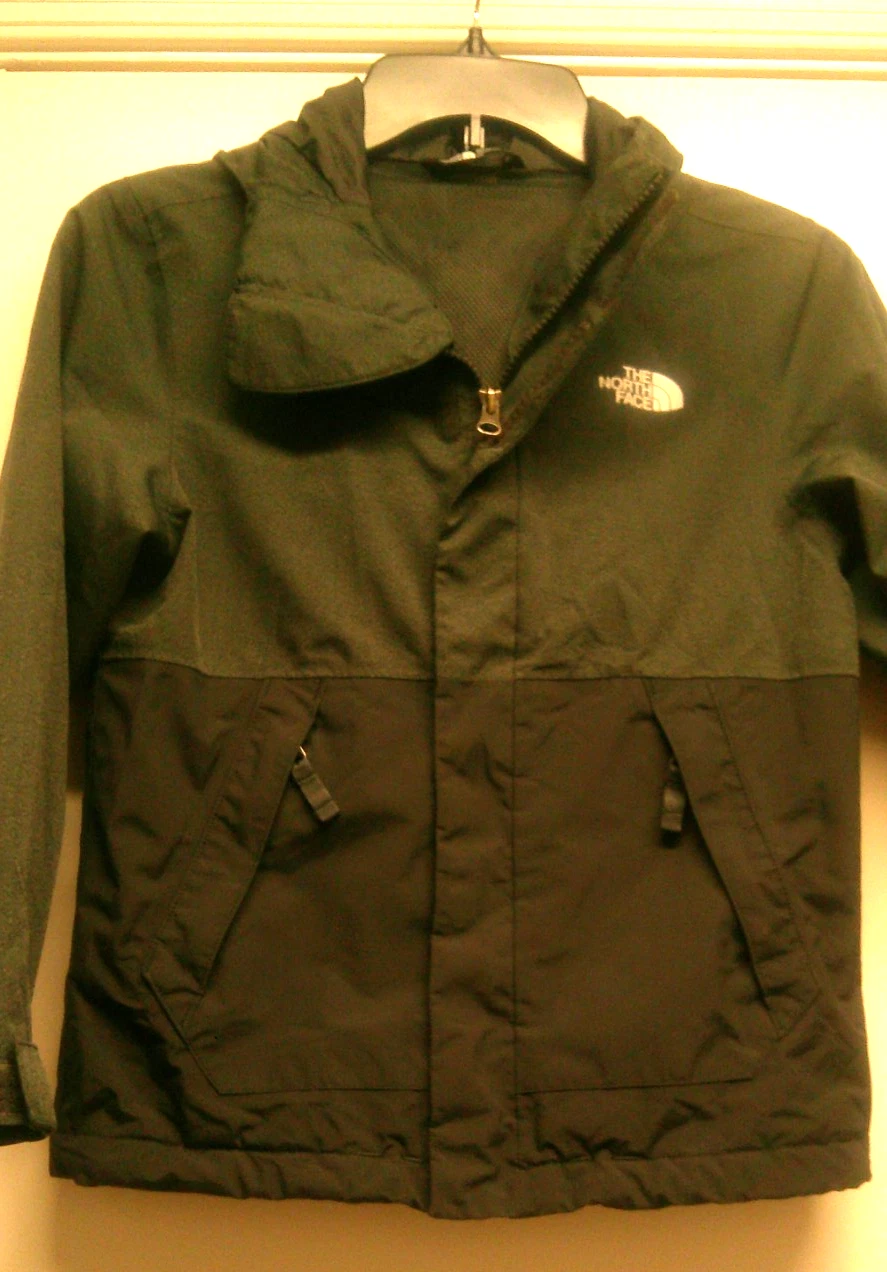 The North Face Boys Hooded Dry Vent Gray Windbreaker Jacket S/P, 7-8, Waterproof