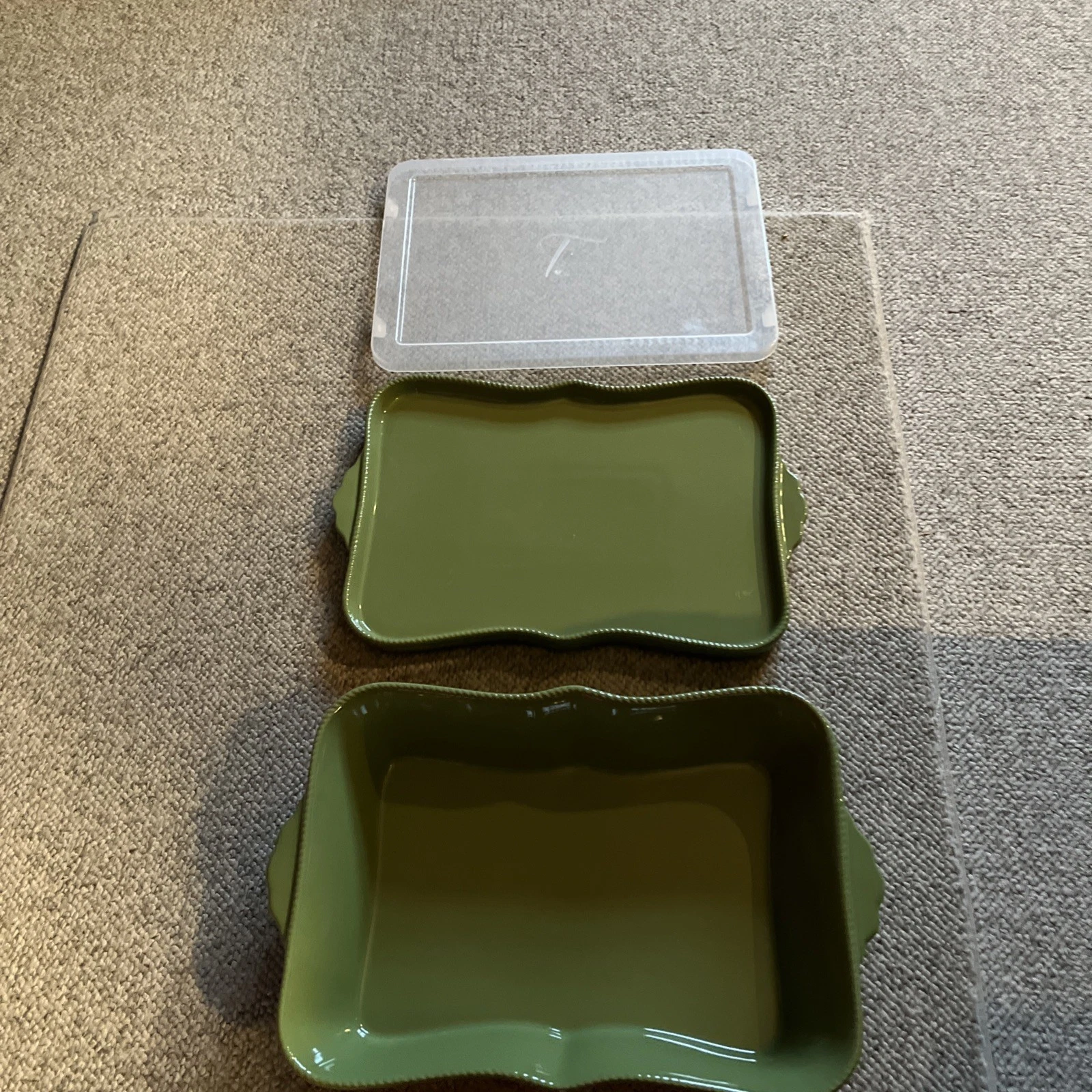Temptations By Tara 3 Piece Green Casserole With Cover Tray And Plastic Lid
