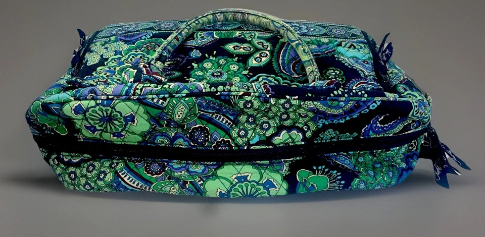 Beautiful Pre Loved 🥰 Vera Bradley Blue Rhapsody Large Weekender Tote Bag - Image 3 of 4