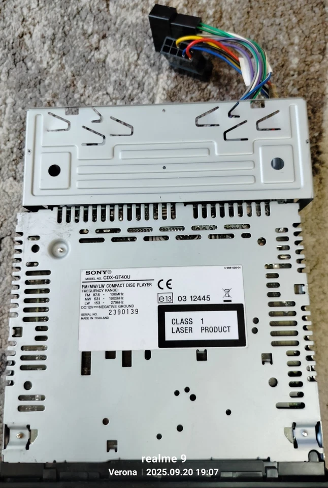 Sony CDX-GT4OU FM/MW/LW COMPACT DISC PLAYER/FREQUENZ RANGE  - Immagine 3 di 4