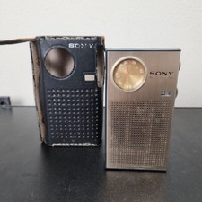 SONY TR-1811 Transistor Radio With Case - Tested and Working