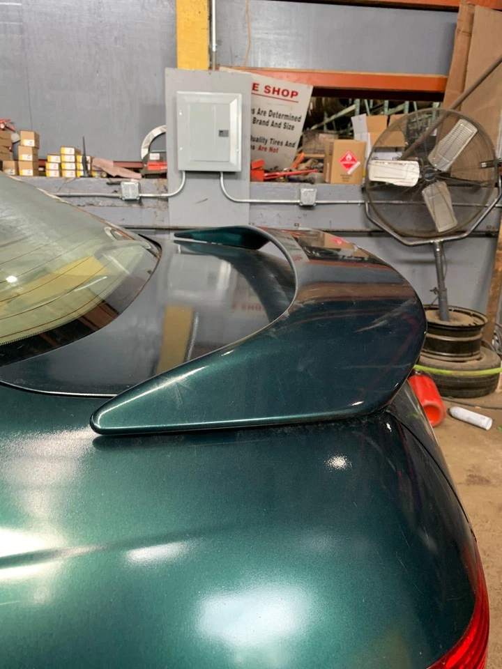 Rear Spoiler HONDA ACCORD 03 04 05 Foto 2 de 3