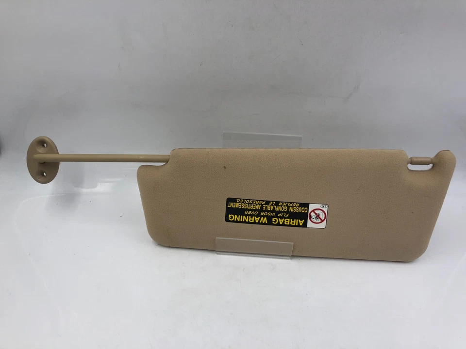 2001-2006 Lexus GS300 Passenger Sun Visor Beige Illuminated OEM E01B51032 - Image 4 of 4