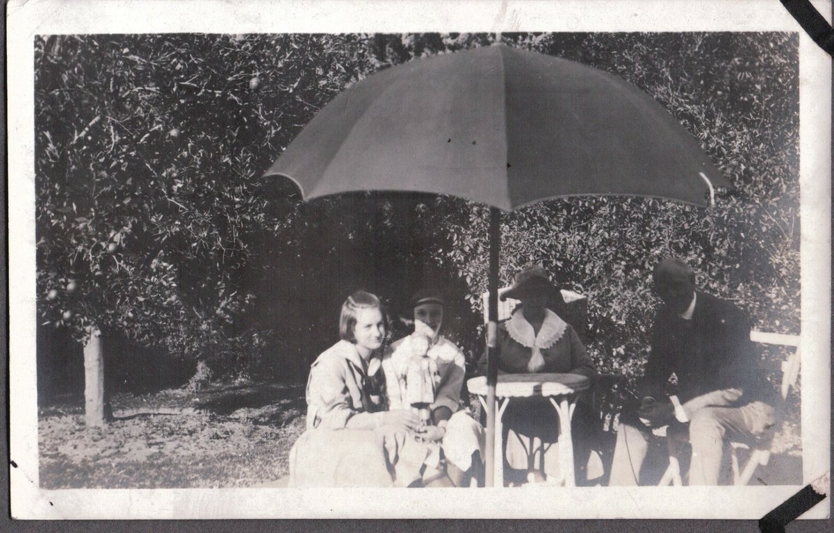 VINTAGE ELIZABETH RAYMOND DOLL POTTENGER