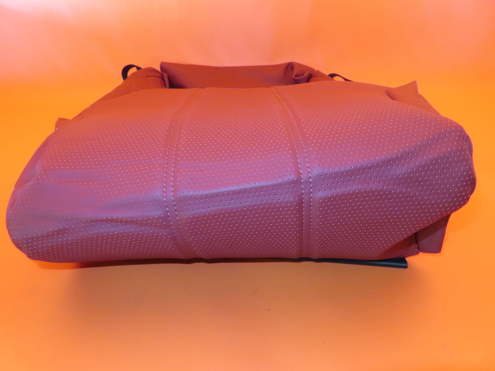 BENTLEY BENTAYGA SEAT COVER LEFT DRIVER FRONT 2017 2018 2019 2020 36A881373 OEM