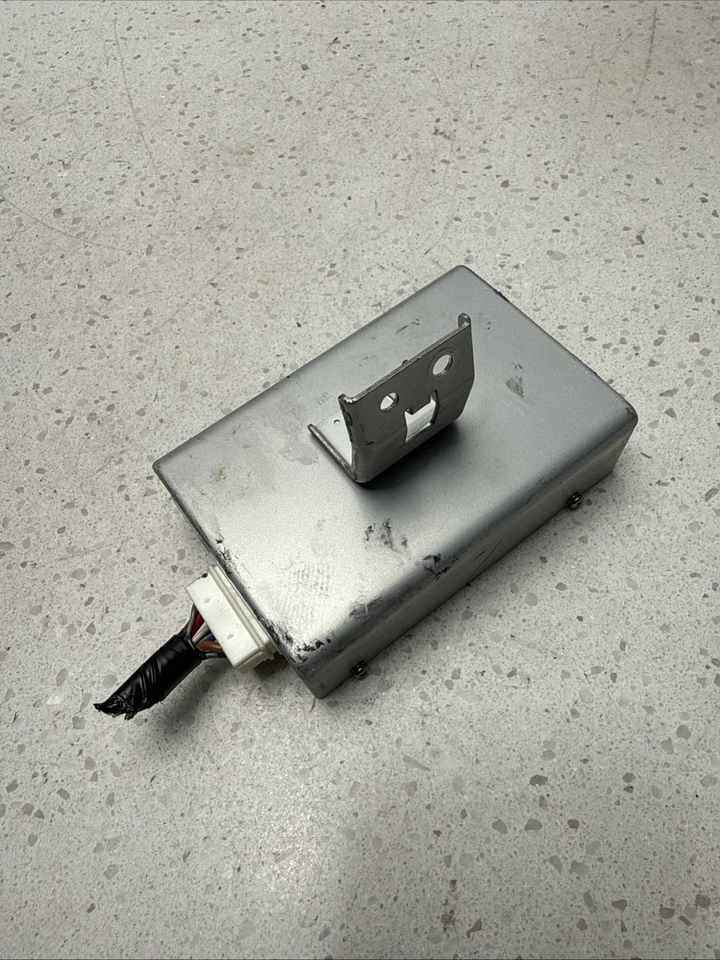 Módulo de distribución de energía de transferencia Infiniti M35 2007 285FO-EH100 OEM Foto 4 de 4