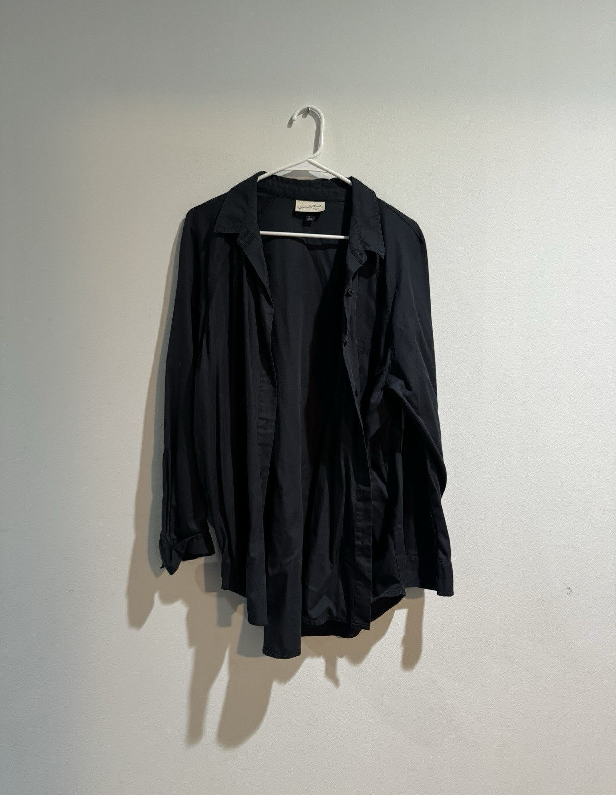 Universal Thread Women’s Navy Blue Button Down Sh… - image 1