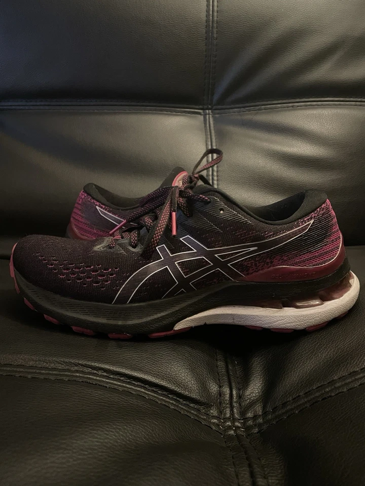 ASICS Gel Kayano 28 Runners Trainers 7 Black/ Maroon Worn Twice  — 第 2/4 张图片