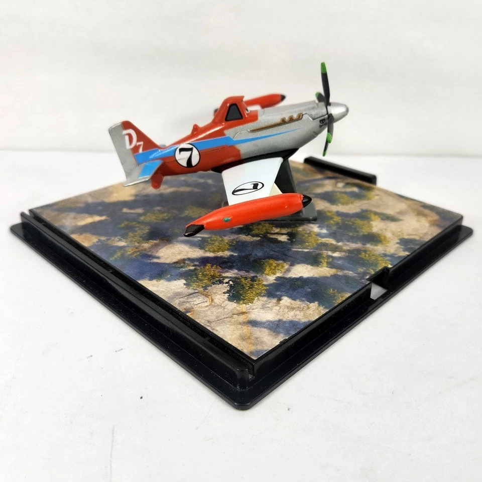 Disney Pixar Planes Racing Turbo Dusty Display Stand 1:55 scale - Image 4 of 4