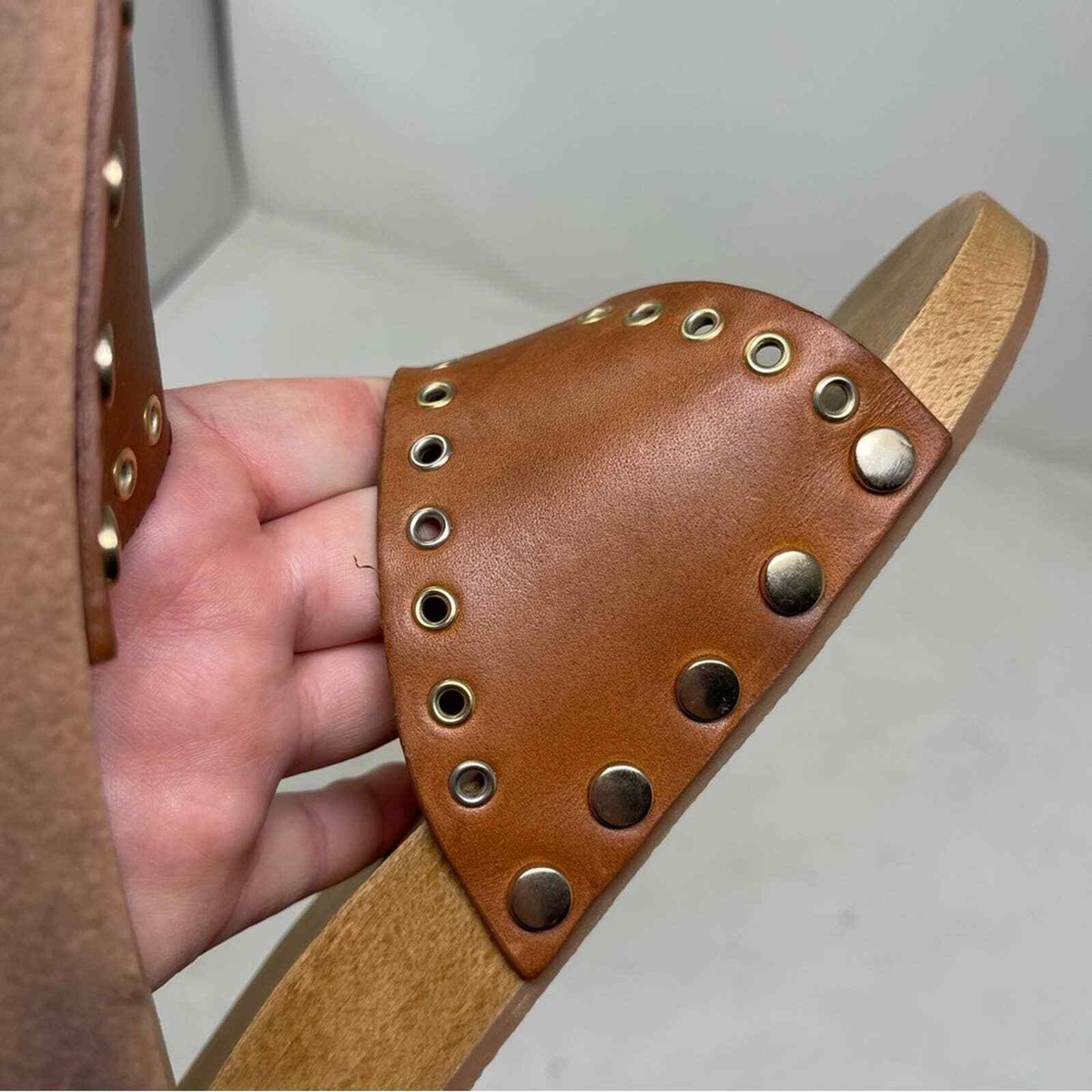 【ISABEL MARANT】 JASO LEATHER SLIDES ISABEL MARANT Jaso Embellished Leather Slides in Brown