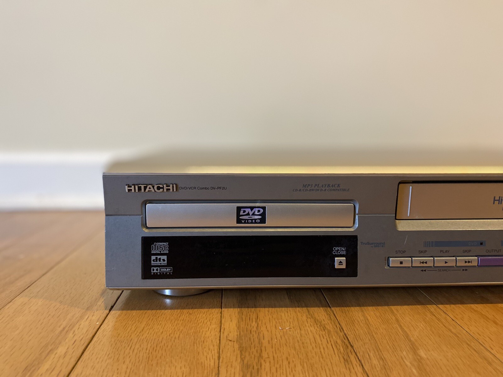 Hitachi DVPF2U 4 Head HiFi VHS VCR DVD Combo eBay