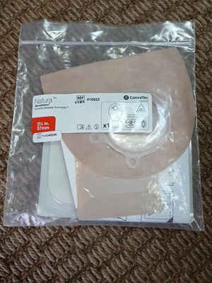 1-Convatec Natura Stomahesive Kit REF 416922