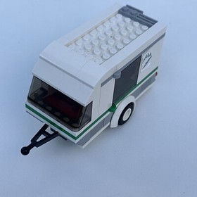 Lego 60117 City Caravan Camper with dog and mini figure caravan only