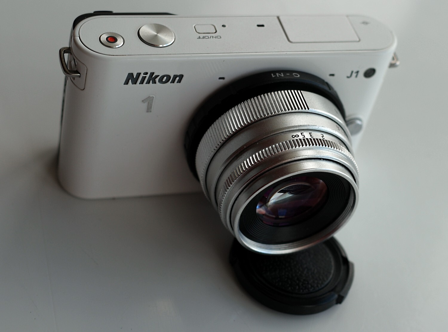 NIKON 1 J1 MIRRORLESS DIGITAL CAMERA WITH 35MM F1.8 MANUAL LENS eBay