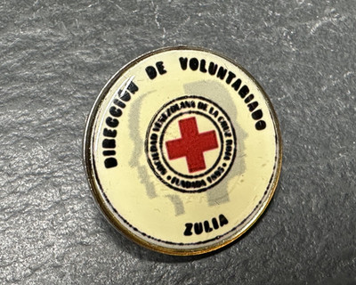 VINTAGE VENEZUELAN RED CROSS SOCIETY IN ZULIA STATE PIN N595