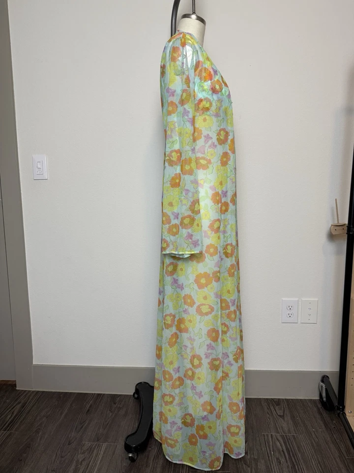 Savage X Fenty Floral Mesh Robe & Underwire Bikini Top Set, Size M/L & 38DD - Image 4 of 4