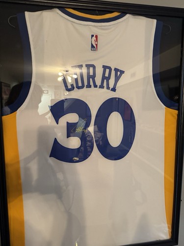 Maillot Stephen Curry Warriors Golden State #30 – Autographié Avec Certificat COA