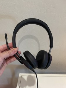 Yealink Stereo Wired Headset Padded USB-A USB-C Microphone Volume Control