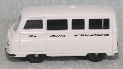 CORGI TRACKSIDE 1:76 DG202015 MORRIS J2 VAN BRITISH RAIL SWINGON AMBULANCE BOXED