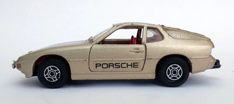 Corgi 11cm Long Vintage Diecast CG73 - Porsche 924 - Metallic Gold - Image 3 of 3