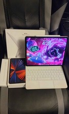 Apple iPad Pro 12.9-inch 5th generation BUNDLE DEAL Stylus and Magic keyboard