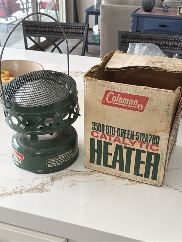 Vintage Coleman 512A700 3500 BTU Portable Catalytic Heater Camping 1968 Vintage
